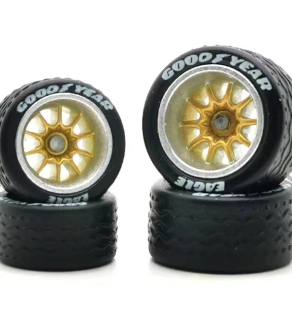 1/64 felger : 10 spoke Felger m/ "Good Year" dekk ( 10,8mm + 12,8mm ) gullfargede