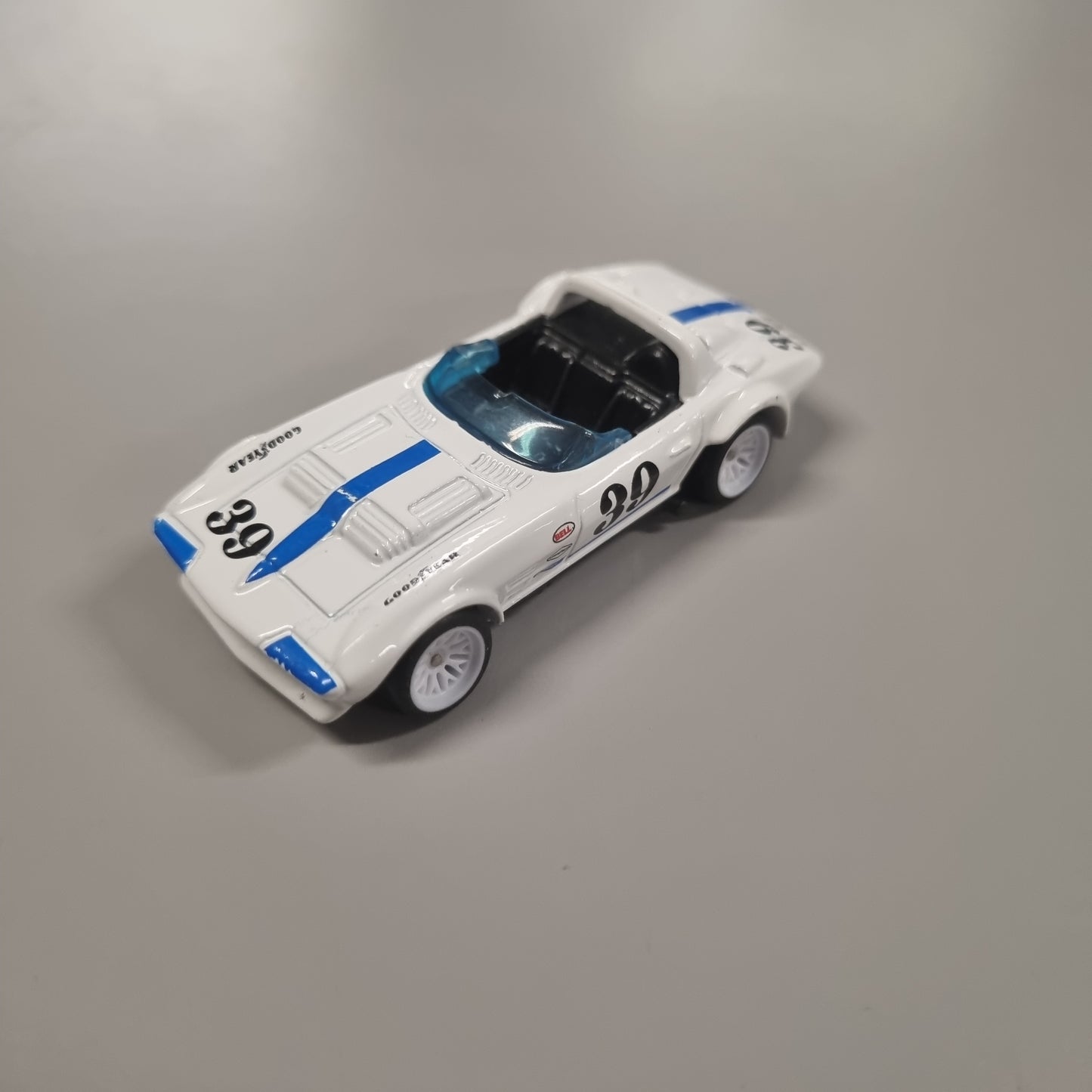 Custom Hot Wheels : Corvette Grand Sport Roadster