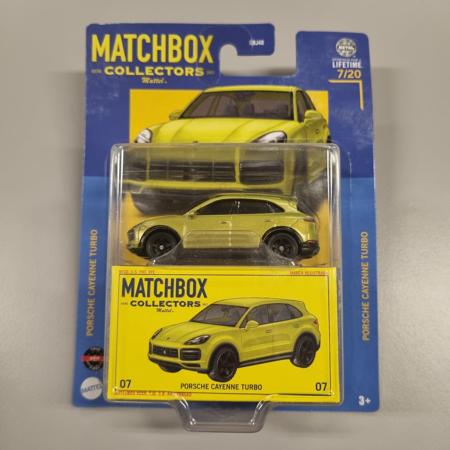 MATCHBOX "premium" : Porsche Cayenne Turbo (2024)