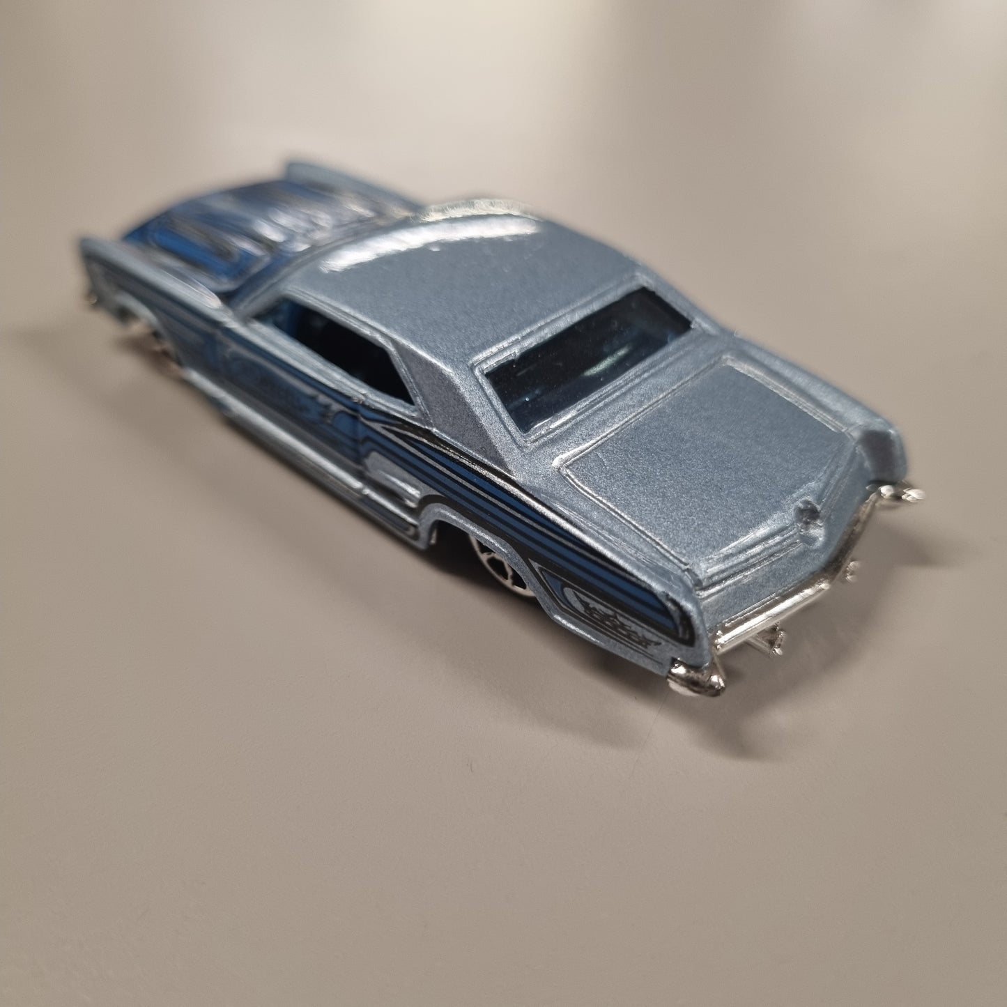 Hot Wheels : '64 Buick Riviera (2003) (uten emballasje)