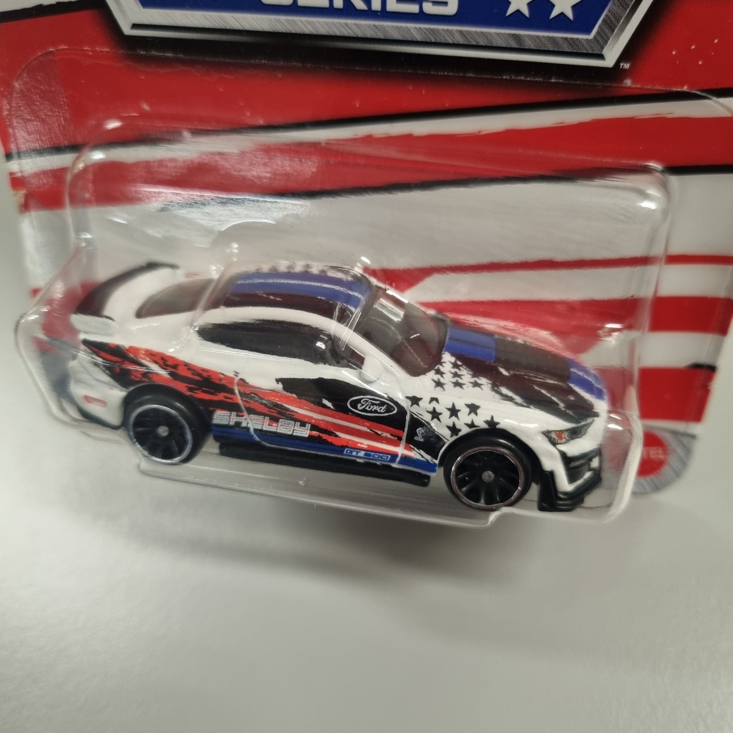 Hot wheels Stars & Stripes 24 : 2020 Ford Shelby GT500