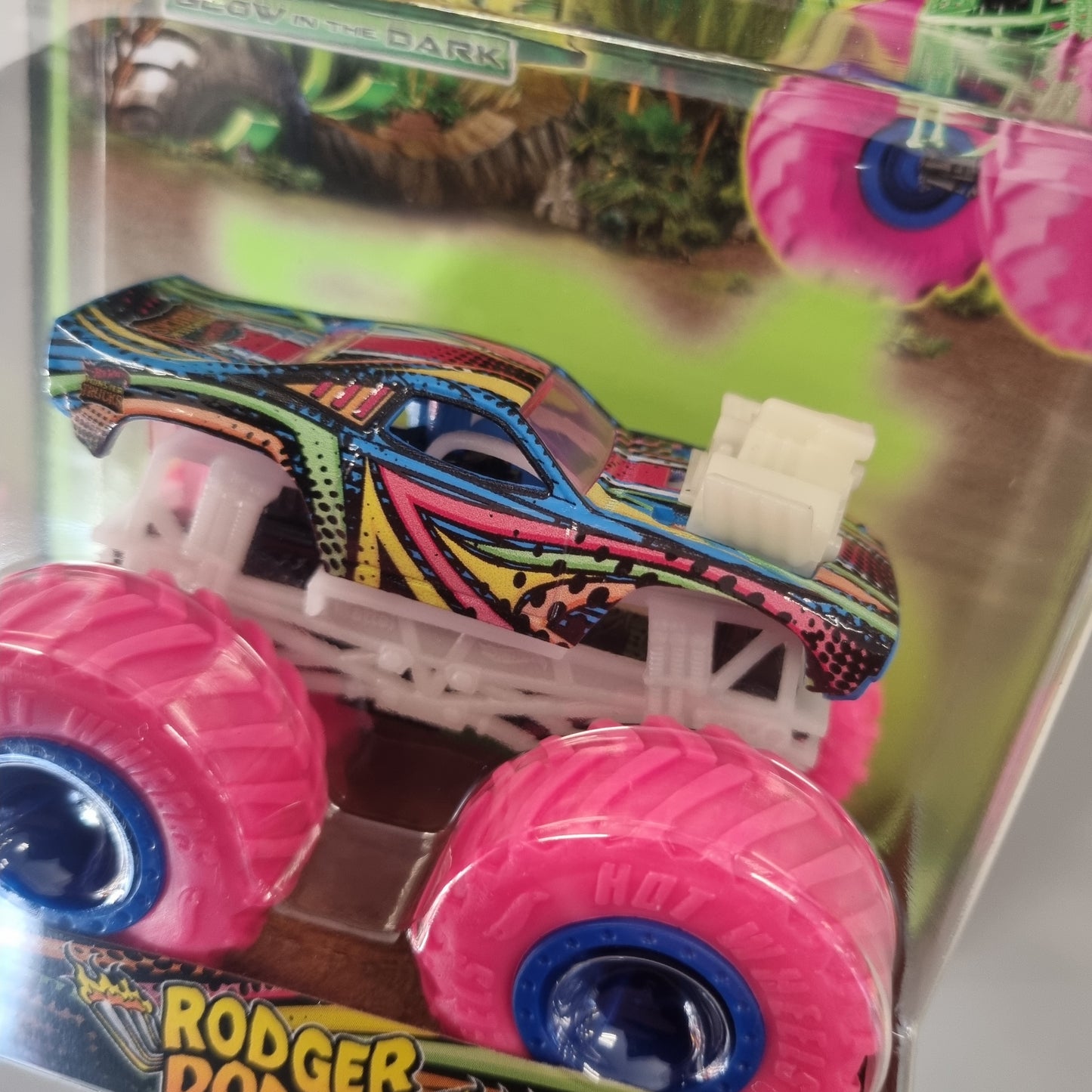 Hot wheels Monster Trucks : Glow In The Dark : Rodger Dodger