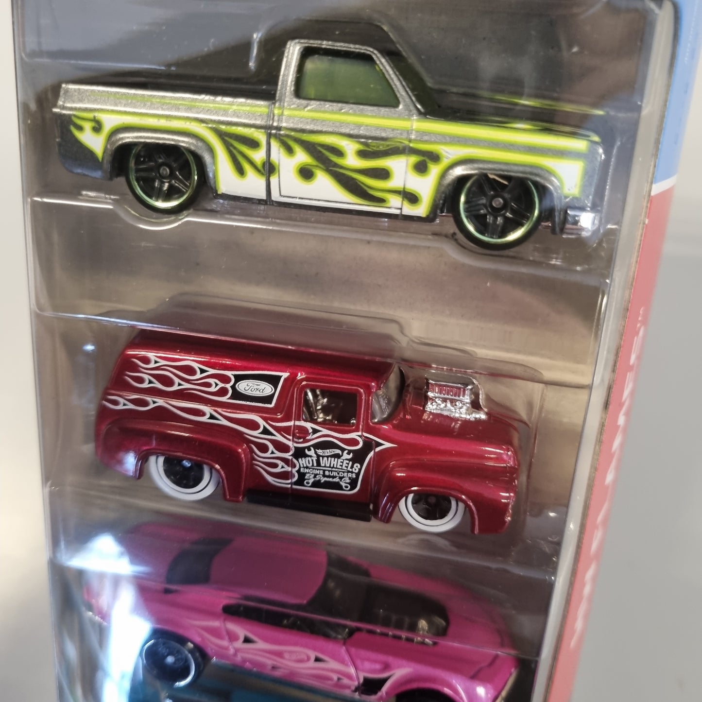 Hot Wheels 5 pack : HW Flames (Ford F-100 , Chevy Impala , Silverado , m.fler)