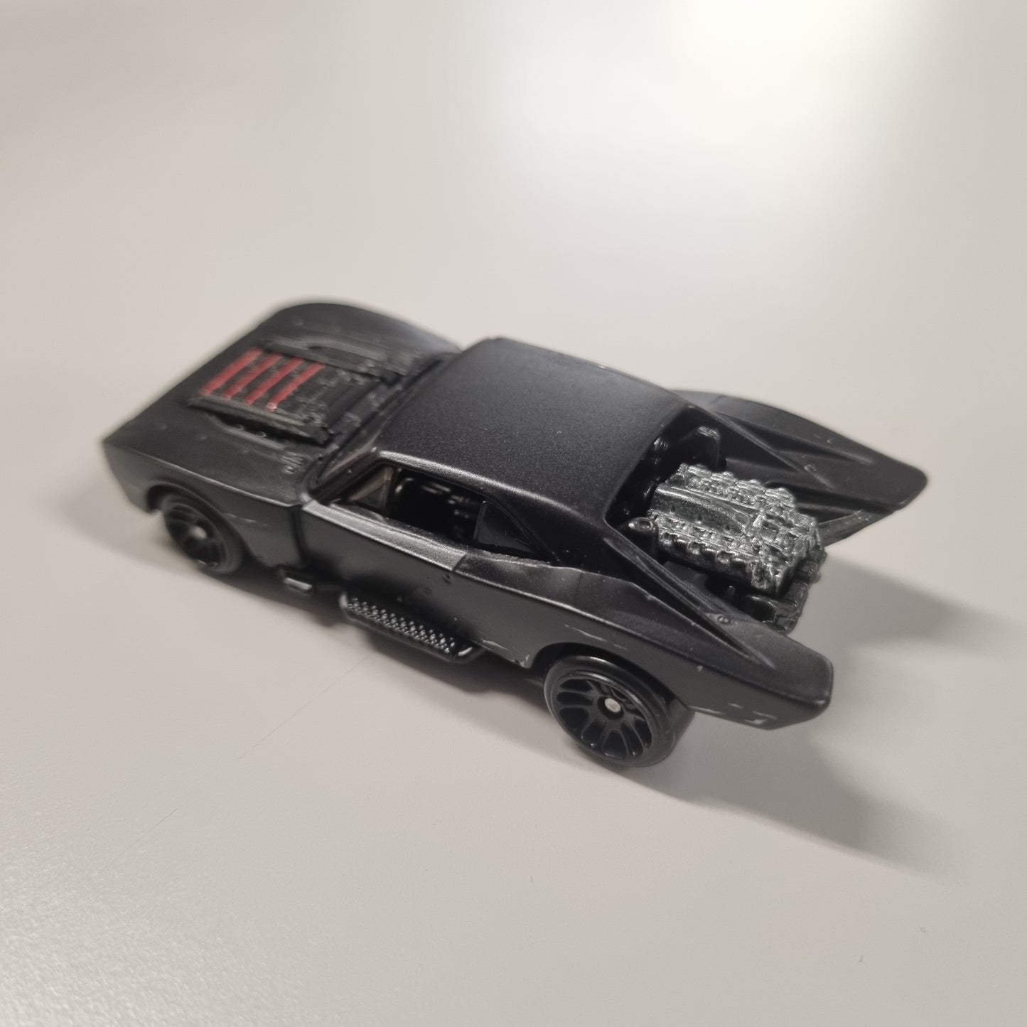 HotWheels Theme Batman :  Batmobile (uten emballasje)